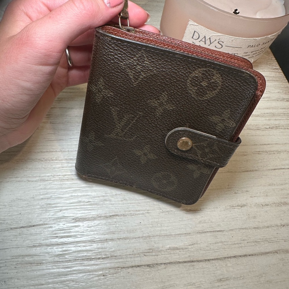 Authentic Louis Vuitton Monogram Compact Zip Bifold Wallet Purse - Picture 5 of 10